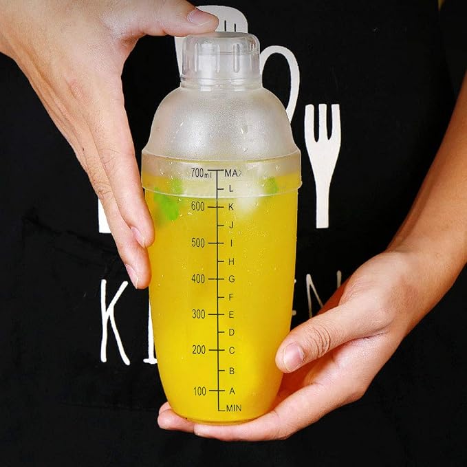 700ml Cocktail Shaker, Food Grade Plastic Highly Transparent Drink Shaker Cup - Image 9