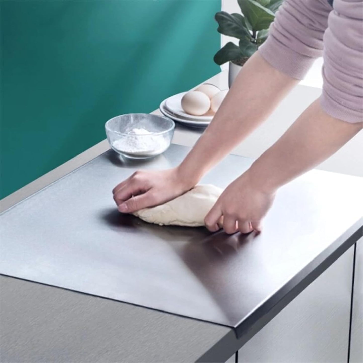 Stainless Steel Cutting Boards for Kitchen,Baking Board,Pastry Board,kneading Panel - Suitable for Cutting Vegetables, Fruits, Meat,bread - Easy To Clean and Store (60x40cm/23.6x15.7in)