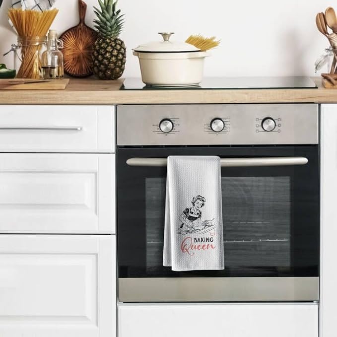 Baking Towels for Women- Funny Joked Queen Hand Dish Kitchen DéCor, Absorbent - Image 2