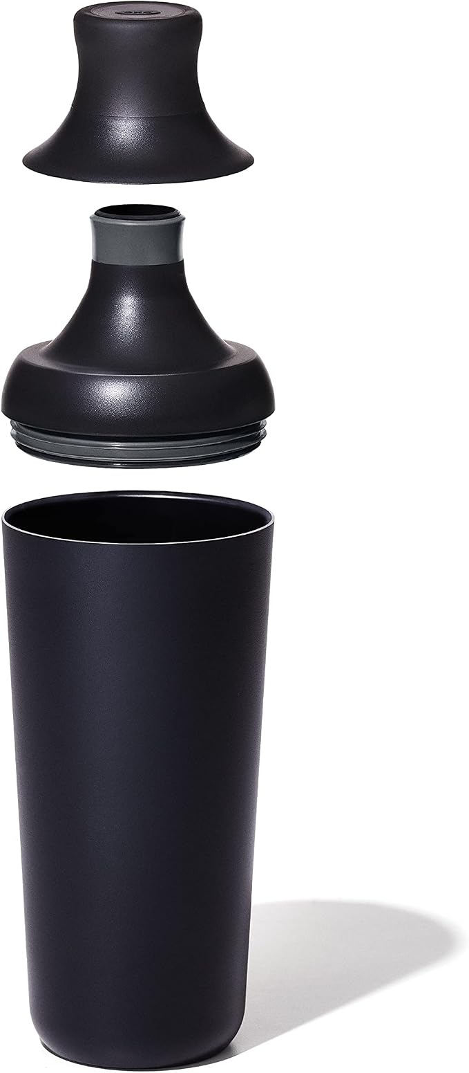 OXO Good Grips Plastic Cocktail Shaker- 20 oz/590 mL capacity - Image 7