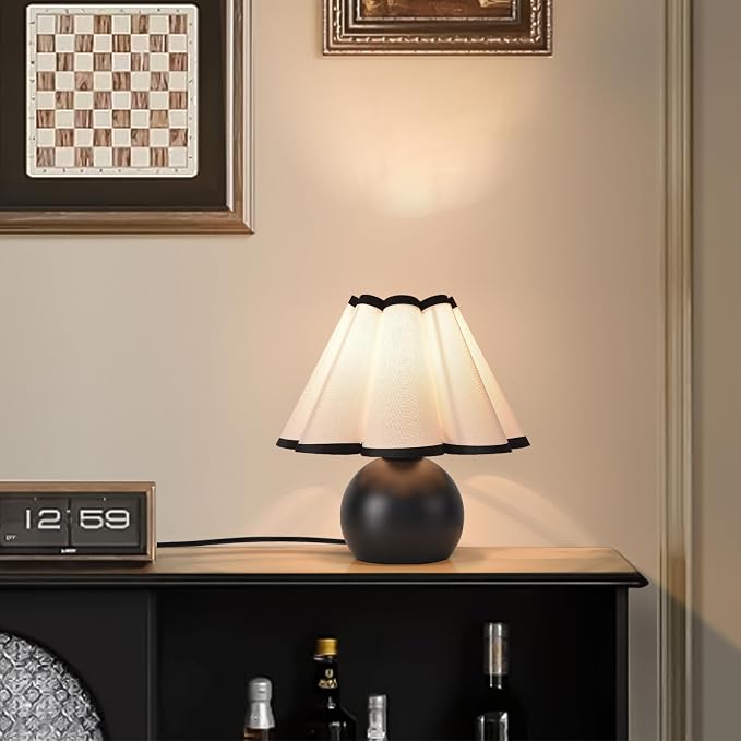 Matte Black Small Touch Control Table Lamp - Image 4