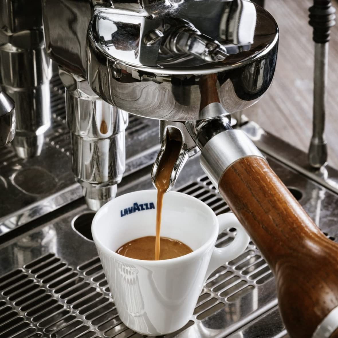 Lavazza Gran Riserva Whole Bean Coffee Blend, Dark Espresso Roast, 2.2LB Bag Authentic Italian
