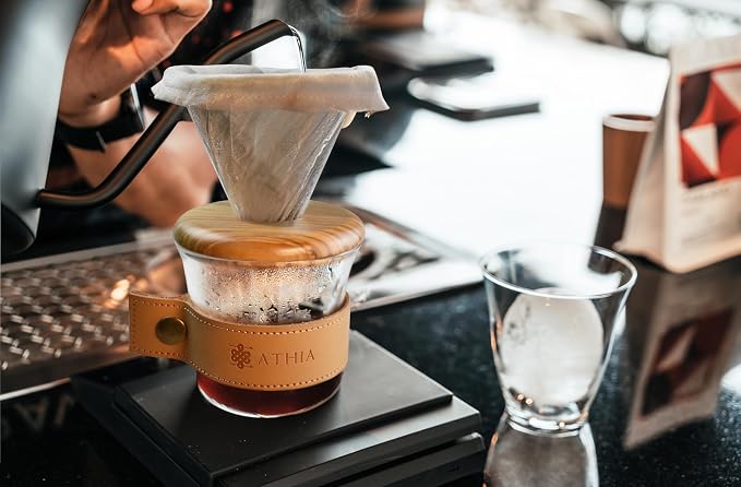 ATHIA glass pour over coffee maker set, minimalist drip coffee maker - Image 3