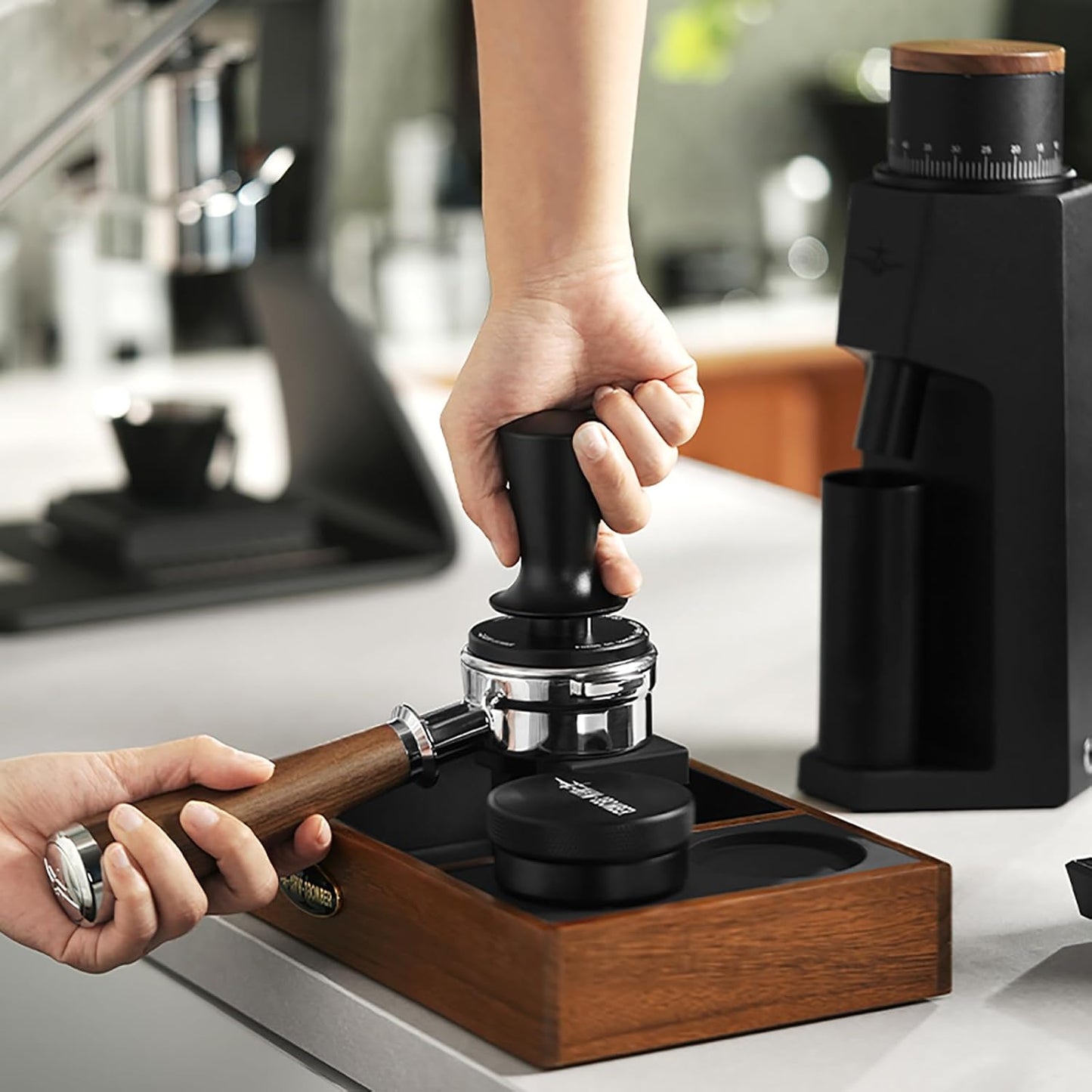 MHW-3BOMBER Tamper Tool Espresso 58mm, Coffee Tamper with Spring Loaded, Auto-rebound, 58.35mm Espresso Press Tamper Tool for 58mm Espresso Machine, Auto-Leveling Tamper without Tilting,T6101-OS