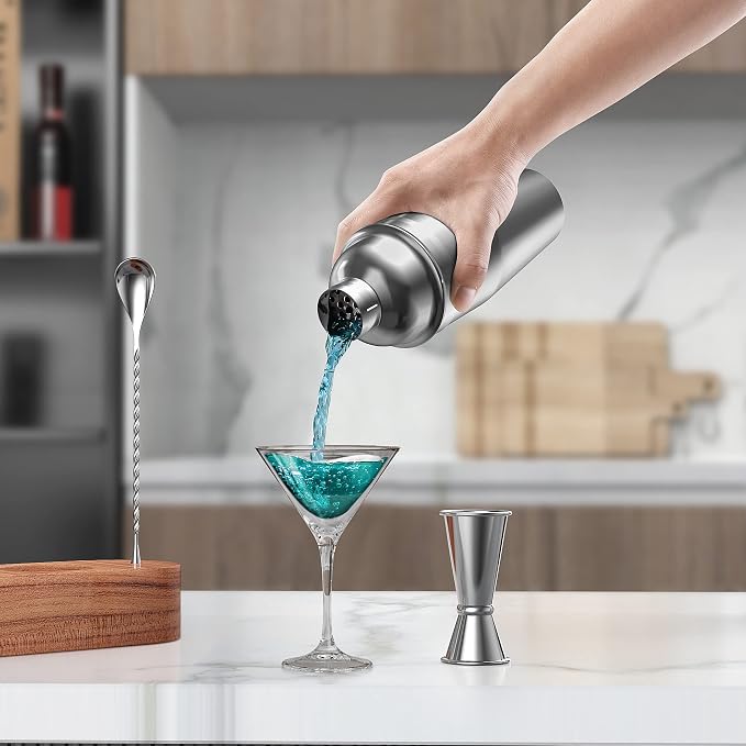 LUCKYGOOBO Cocktail Shaker Set, 24 oz Martini Shaker, Bartender Kit - Image 4