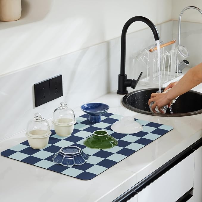 Ohocut Navy Blue Checkered Dish Drying Mat - Image 2