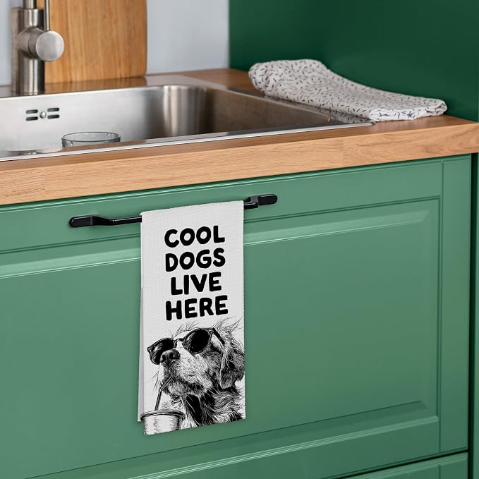 Funny Dog Golden Retriever Kitchen Towels, Cool Dogs Live Here Dish Towel Gifts - Image 5