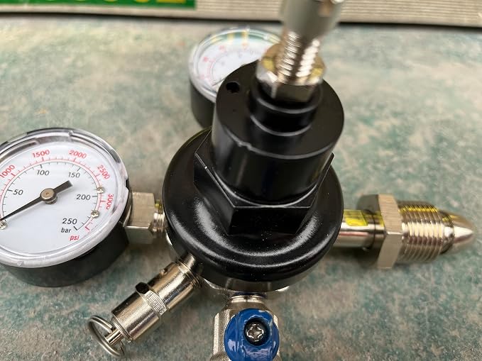 CGA580 Beer Nitrogen Regulator Nitrogen Coffee Kegerator Regulator Dual Gauge - Image 6