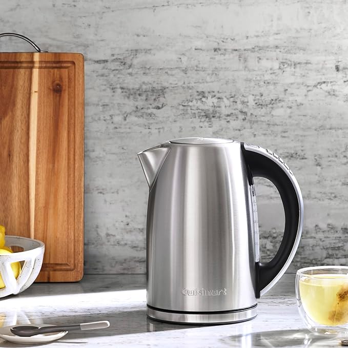 Cuisinart PerfecTemp 1.7-Liter Electric Kettle, Cordless Electric Tea Kettle - Image 2