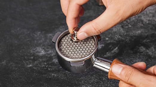 58mm Magnetic Espresso Dosing Funnel & Puck Screen Set - Image 7