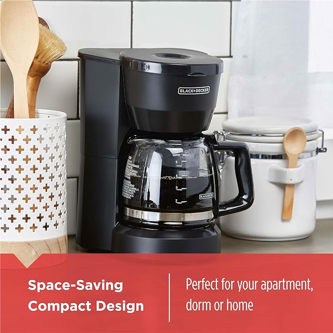 BLACK+DECKER 5-Cup Coffeemaker, DCM600B Black - Image 3