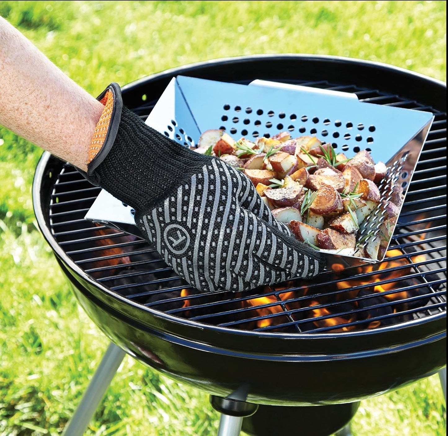 Outset 76441 Professional High Temperature Heat Deluxe Grill Glove, Large/X-Large, Black